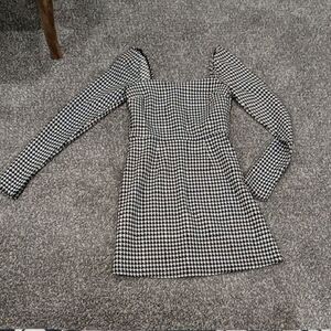 Mi Ami Black & White long sleeve square neck Houndstooth Mini Dress size Small